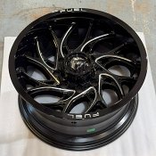 D74120001847 / Fuel D741 Runner Gloss Black Milled 20x10 8x180 -18mm BL1